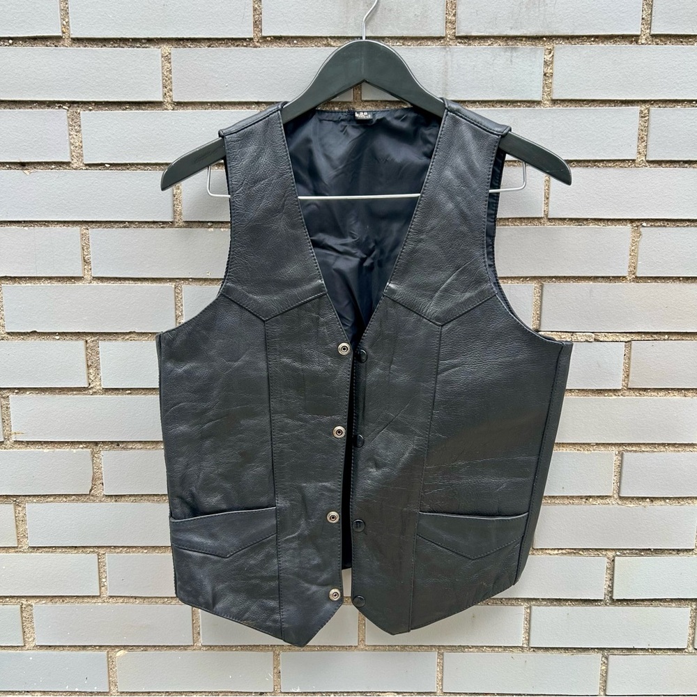 Men's Classic Vintage Black Leather Vest